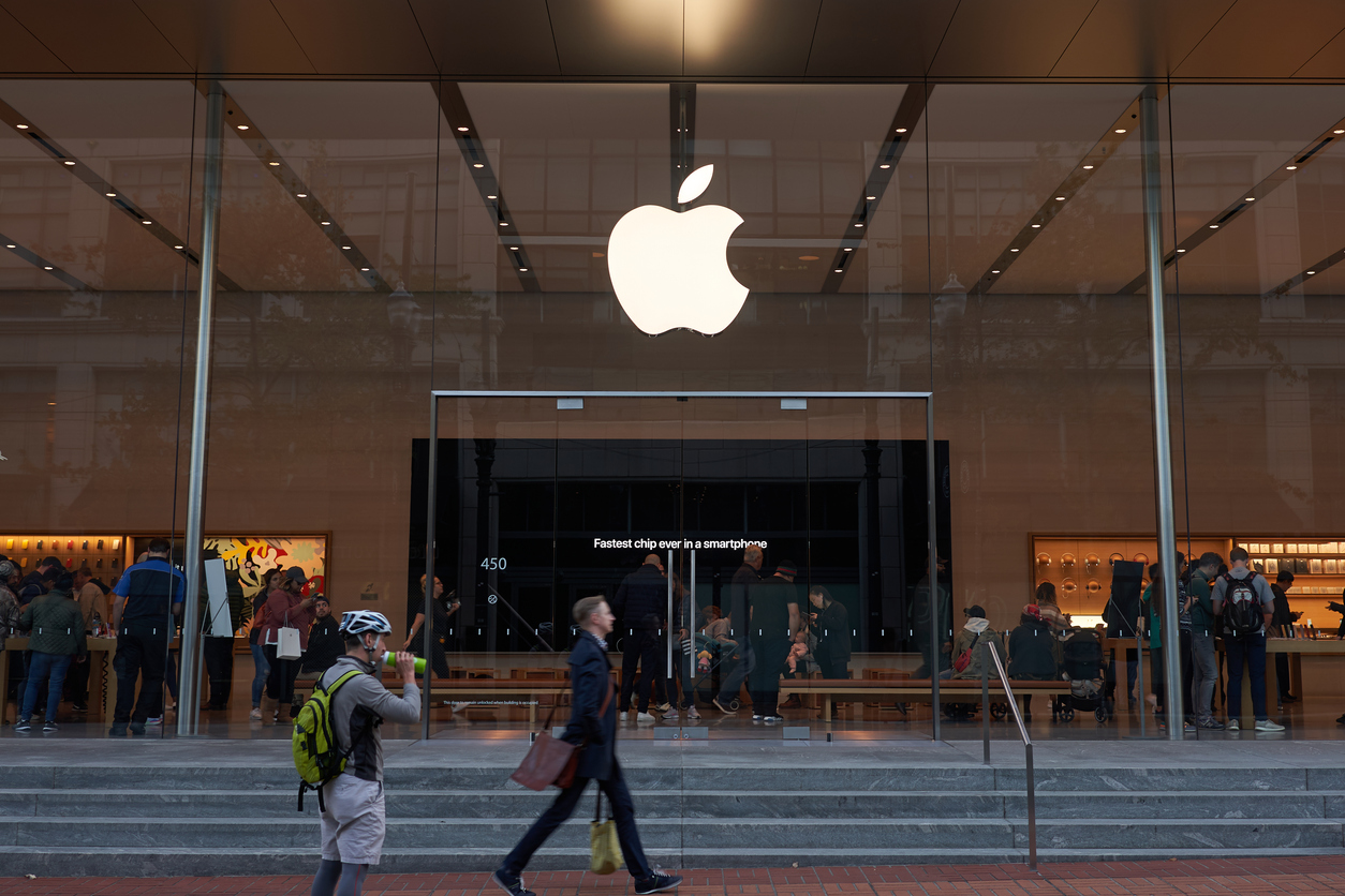 6 Business Tactics You Can Learn From Apple